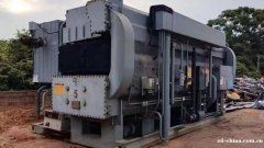 上海专业回收中央空调，回收制冷量500万大卡螺杆式冷水机组